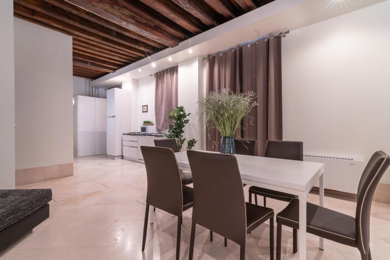 Riva Palace Apartments By Wonderful Italy Venice Exterior photo