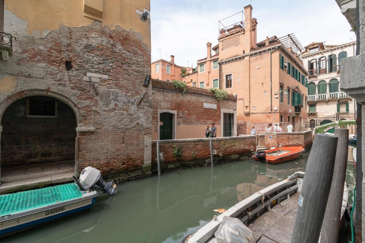 Riva Palace Apartments By Wonderful Italy Venice Exterior photo